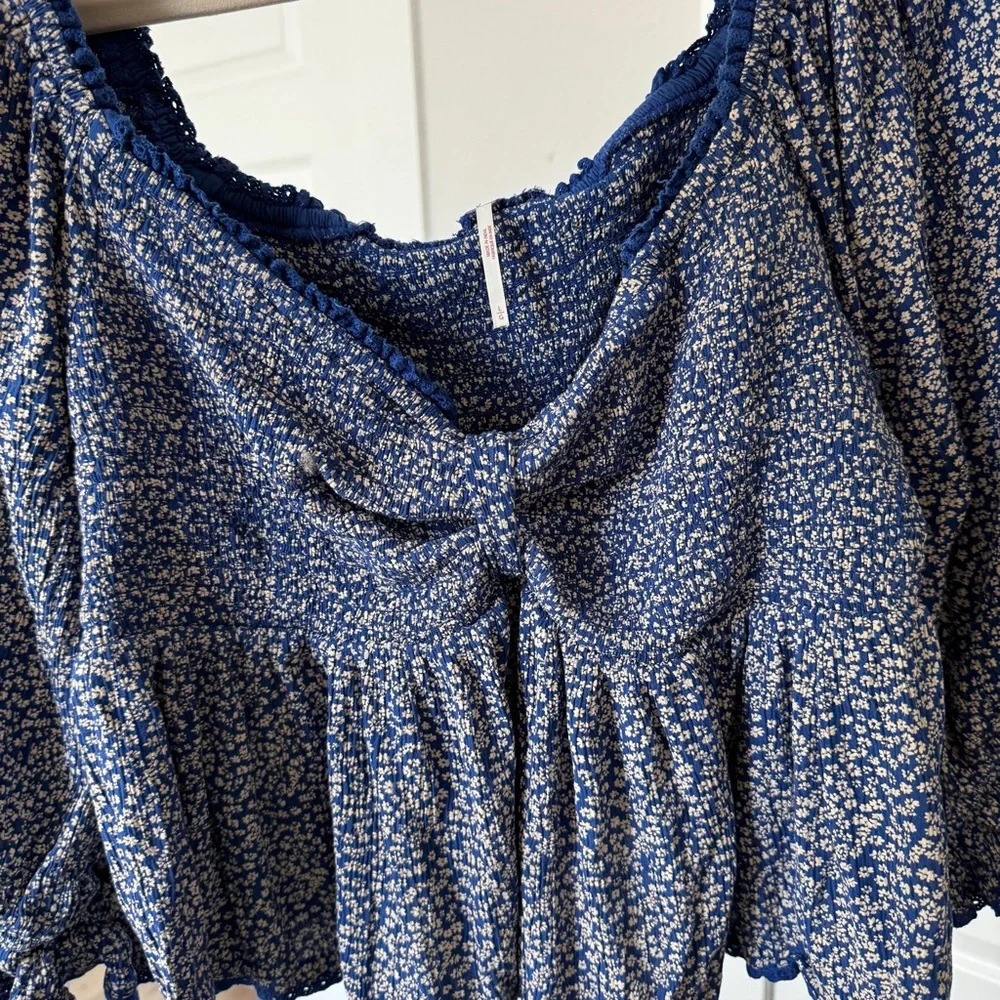 Free People Brittnee Print Smocked Back Peplum Top Size L - Picture 9 of 13